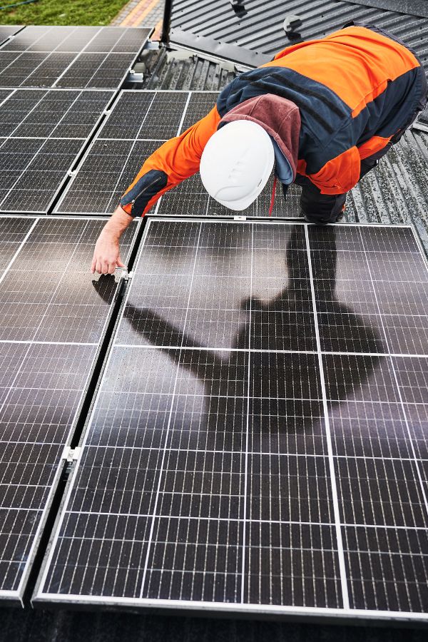 PV-Blitzblank - Photovoltaik Reinigung - Reinigung von Anlagen - Wartung & Kontrolle - Pflege
